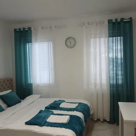 Euphoria アパート